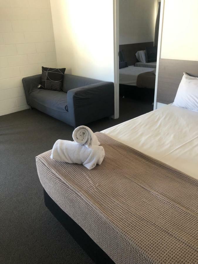 Q快捷汽车旅馆 汤斯维尔 外观 照片